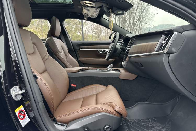 Used Volvo S90 2025 B5 Zhiya Luxury Edition Interior 4