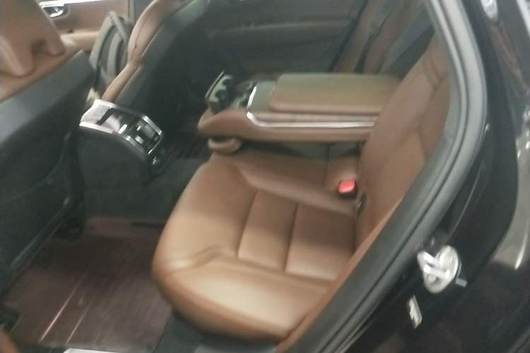 Used Volvo S90 2025 B5 Zhiya Luxury Edition Interior 4