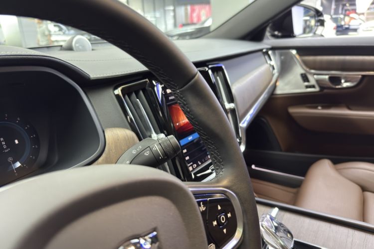 Used Volvo S90 2025 B5 Zhiya Luxury Edition Interior 4
