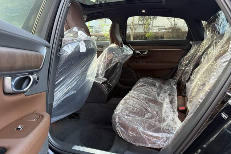 Used Volvo S90 2025 B5 Zhiyuan Luxury Edition Interior 5