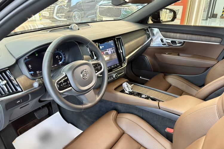 Used Volvo S90 2025 B5 Zhiya Luxury Edition Interior 5