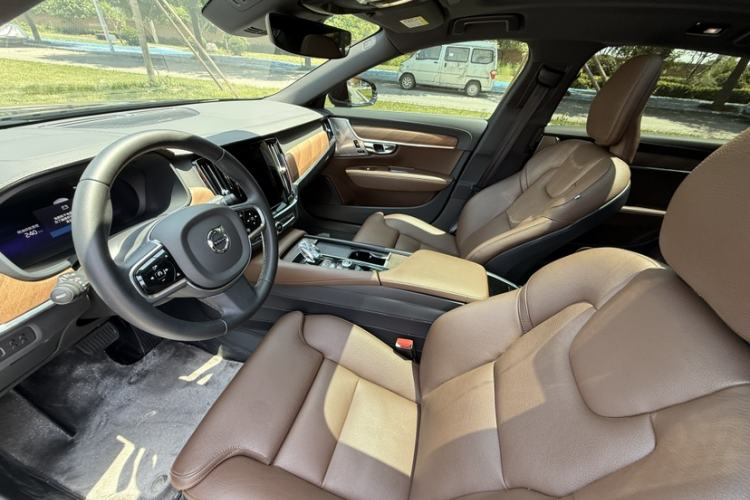 Used Volvo S90 2025 B5 Zhiyuan Luxury Edition Interior 6