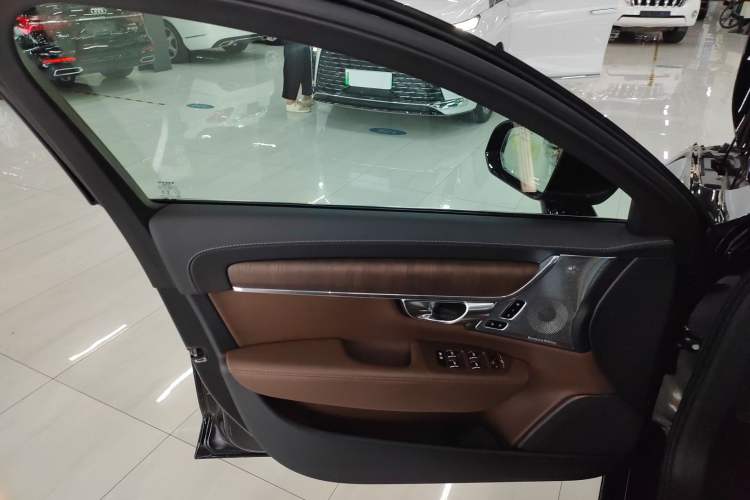 Used Volvo S90 2025 B5 Zhiya Luxury Edition Interior 7