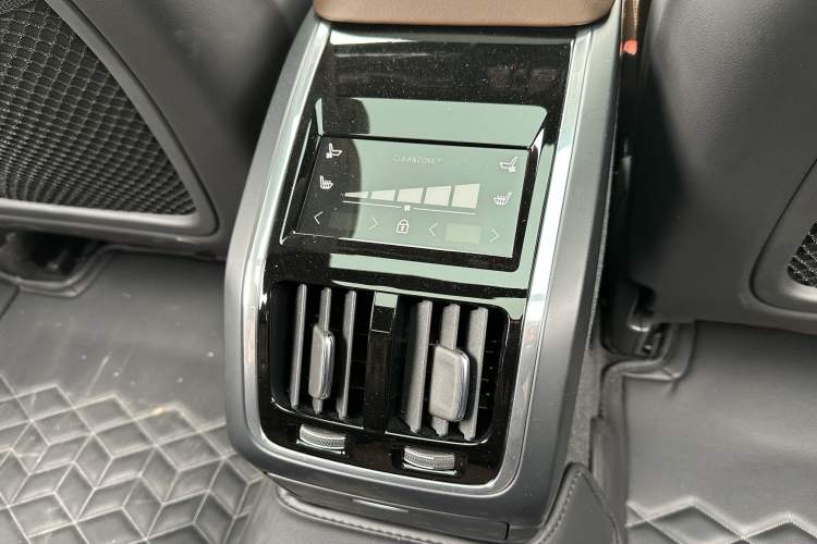 Used Volvo S90 2025 B5 Zhiya Luxury Edition Interior 7