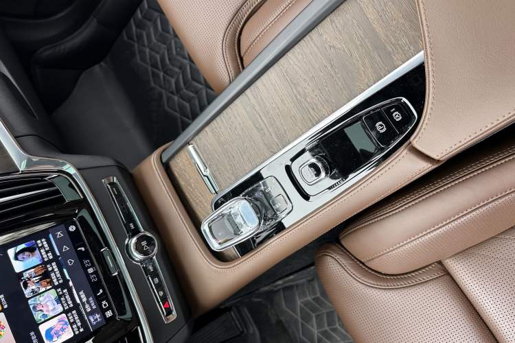 Used Volvo S90 2025 B5 Zhiya Luxury Edition Interior 8