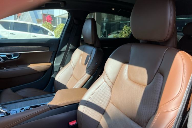 Used Volvo S90 2025 B5 Zhiya Luxury Edition Interior 9