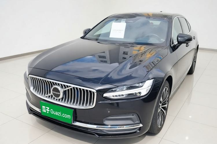 Volvo S90 2025 B5 Zhiyi Luxury Edition