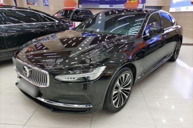 Używany Volvo S90 2025 B5 Zhiyi Luxury Edition