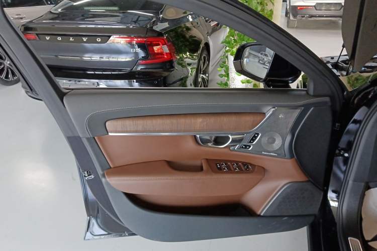 Used Volvo S90 2025 B5 Zhiya Luxury Edition Left Front Door Interior