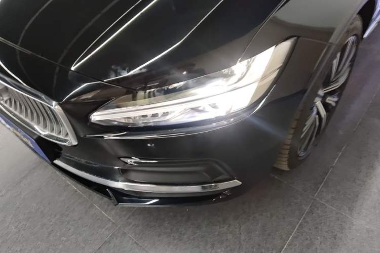Used Volvo S90 2025 B5 Zhiyuan Luxury Edition Left Front Headlight