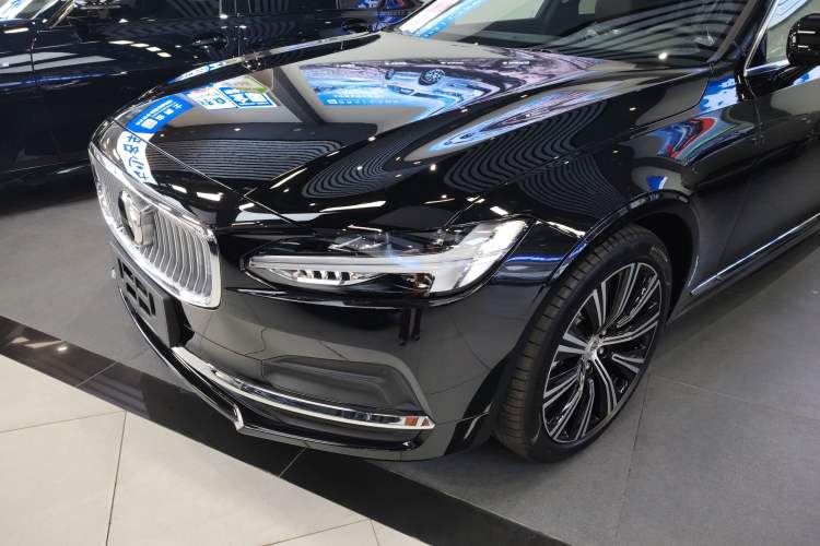 Used Volvo S90 2025 B5 Zhiyuan Luxury Edition Left Front Headlight