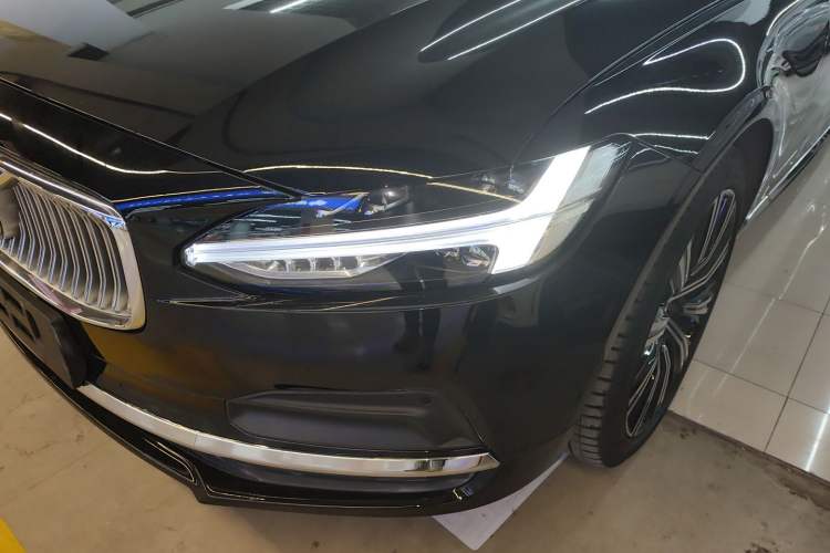 Used Volvo S90 2025 B5 Zhiyuan Luxury Edition Left Front Headlight
