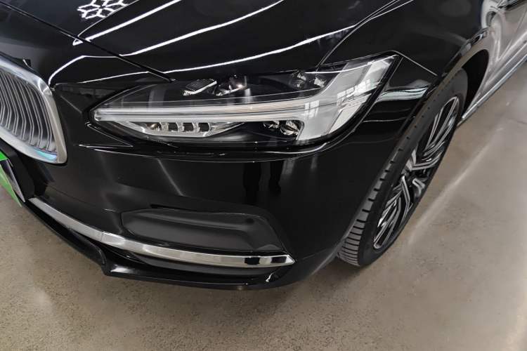 Used Volvo S90 2025 B5 Zhiyuan Luxury Edition Left Front Headlight