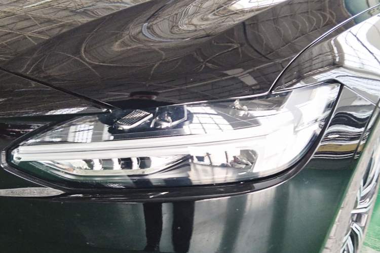 Used Volvo S90 2025 B5 Zhiyuan Luxury Edition Left Front Headlight