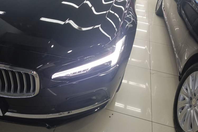 Used Volvo S90 2025 B5 Zhiya Luxury Edition Left Front Headlight