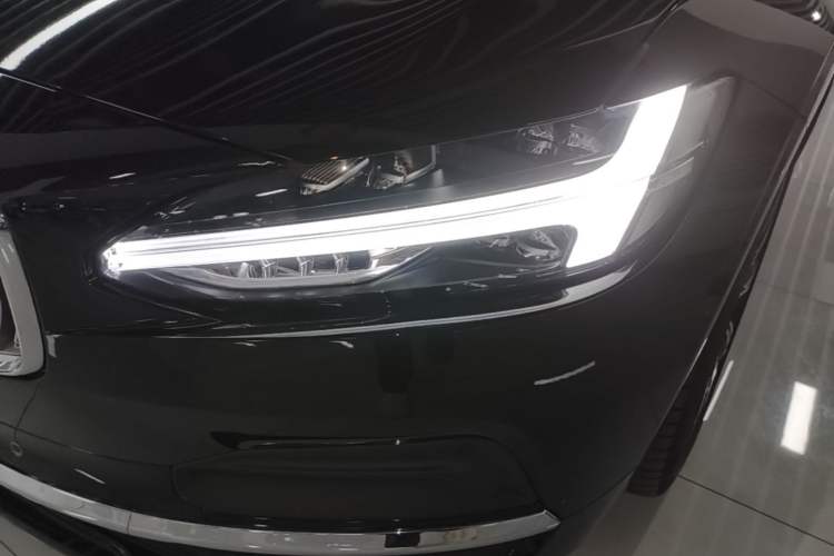 Used Volvo S90 2025 B5 Zhiyuan Luxury Edition Left Front Headlight