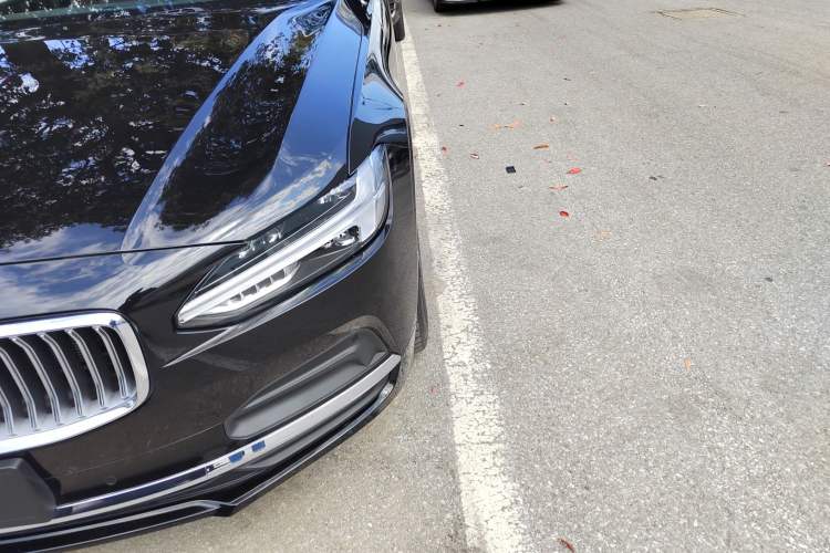 Used Volvo S90 2025 B5 Zhiyuan Luxury Edition Left Front Headlight