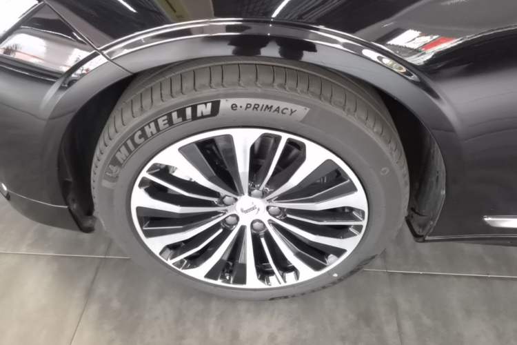 Used Volvo S90 2025 B5 Zhiyi Luxury Edition Left Front Wheel Hub