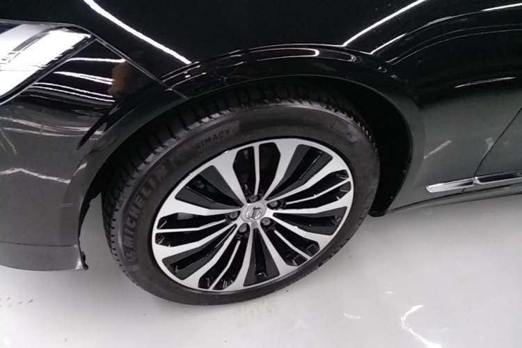 Used Volvo S90 2025 B5 Zhiyi Luxury Edition Left Front Wheel Hub