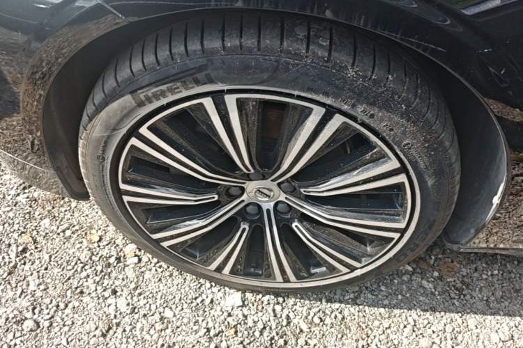 Used Volvo S90 2025 B5 Zhiya Luxury Edition Left Front Wheel Hub