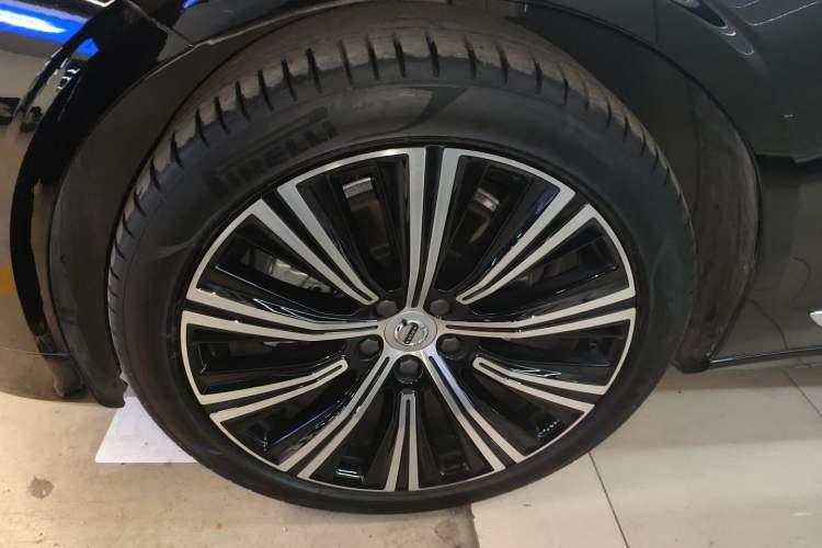 Used Volvo S90 2025 B5 Zhiyuan Luxury Edition Left Front Wheel Hub
