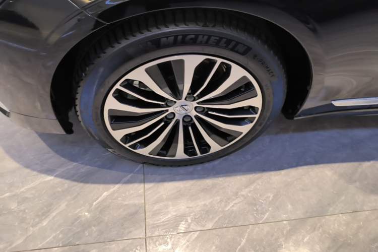 Used Volvo S90 2025 B5 Zhiyi Luxury Edition Left Front Wheel Hub