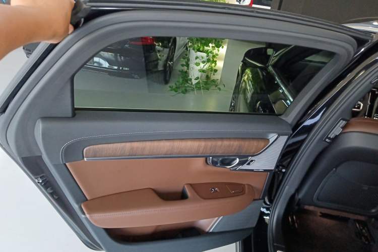 Used Volvo S90 2025 B5 Zhiya Luxury Edition Left Rear Door Interior