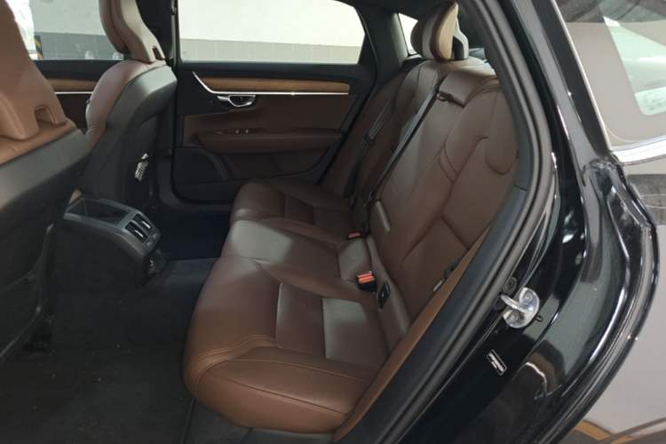 Used Volvo S90 2025 B5 Zhiyi Luxury Edition Left Rear Seat