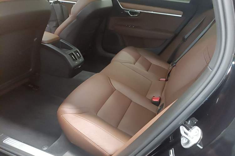 Used Volvo S90 2025 B5 Zhiyi Luxury Edition Left Rear Seat