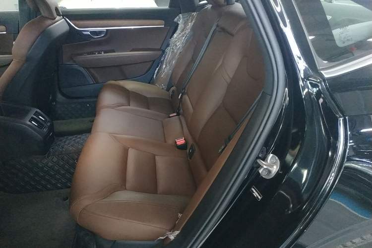 Used Volvo S90 2025 B5 Zhiyi Luxury Edition Left Rear Seat