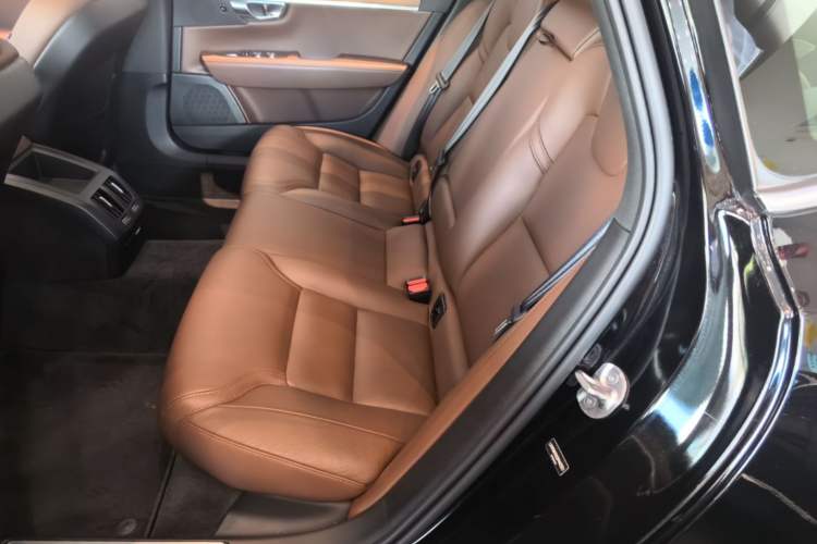 Used Volvo S90 2025 B5 Zhiyi Luxury Edition Left Rear Seat