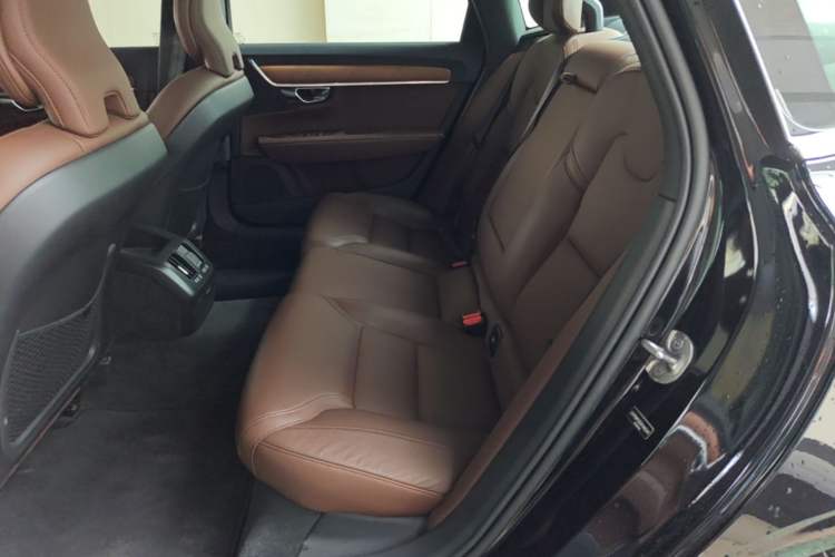Used Volvo S90 2025 B5 Zhiyi Luxury Edition Left Rear Seat