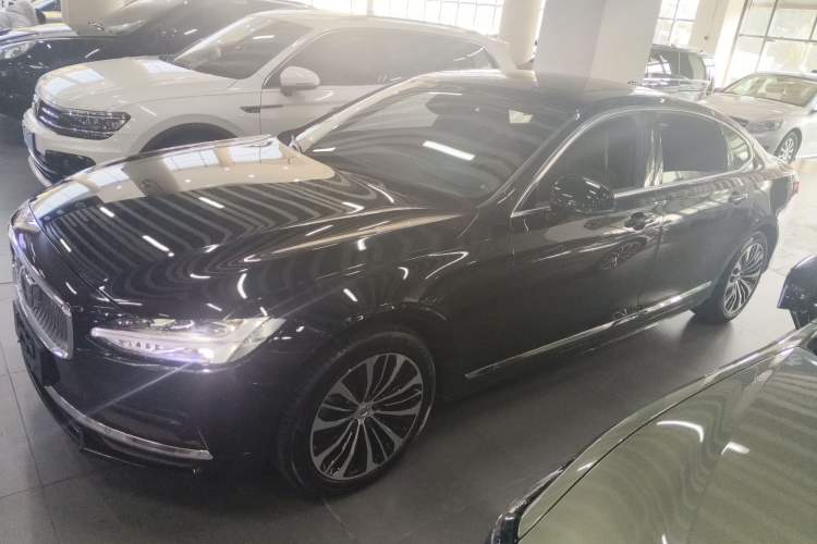 Used Volvo S90 2025 B5 Zhiyi Luxury Edition Left Side