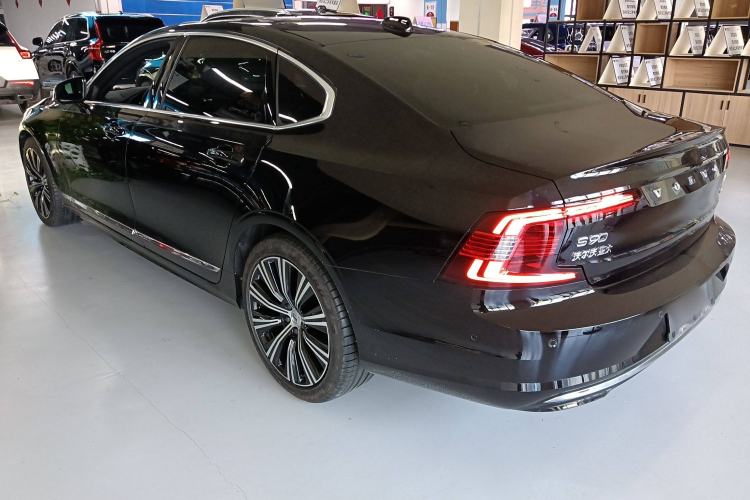 Used Volvo S90 2025 B5 Zhiya Luxury Edition Left Side