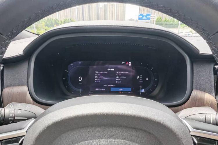 Used Volvo S90 2025 B5 Zhiyuan Luxury Edition Odometer Close Up