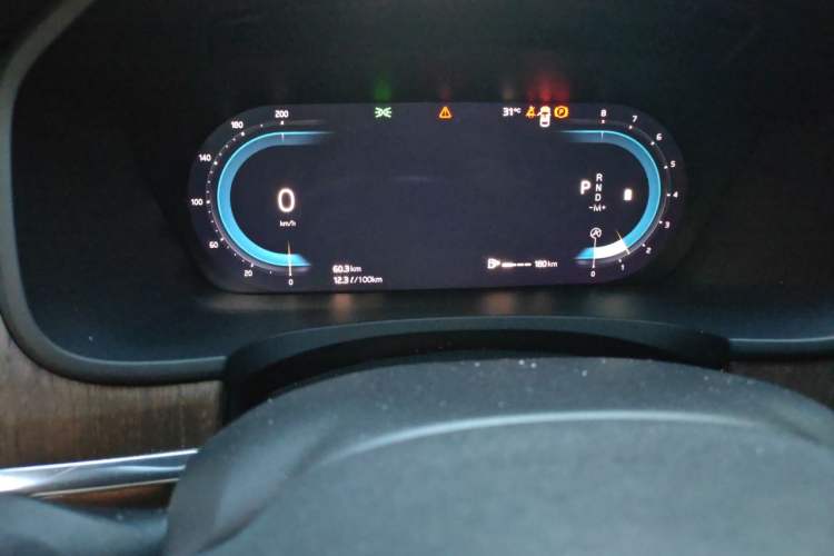 Used Volvo S90 2025 B5 Zhiyuan Luxury Edition Odometer Close Up