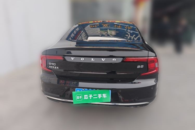 Used Volvo S90 2025 B5 Zhiyuan Luxury Edition Rear