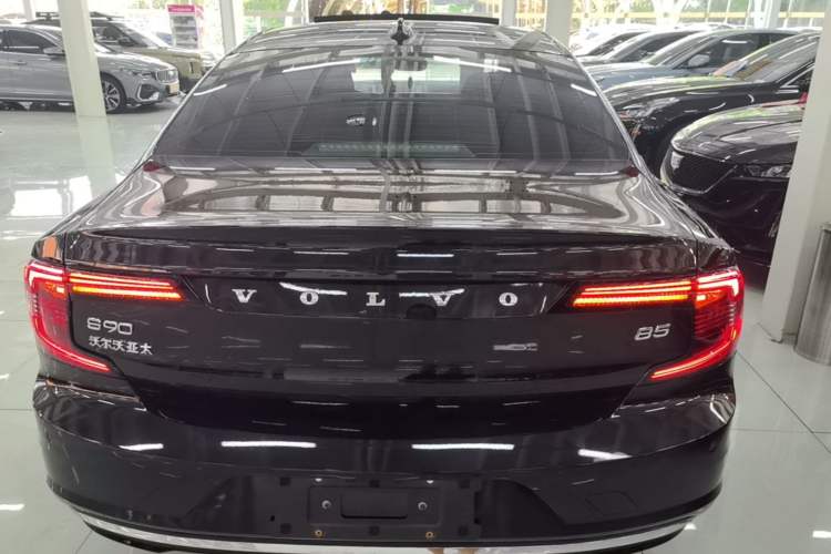Used Volvo S90 2025 B5 Zhiyi Luxury Edition Rear