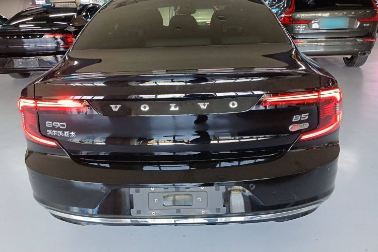 Used Volvo S90 2025 B5 Zhiya Luxury Edition Rear