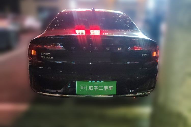 Used Volvo S90 2025 B5 Zhiyuan Luxury Edition Rear