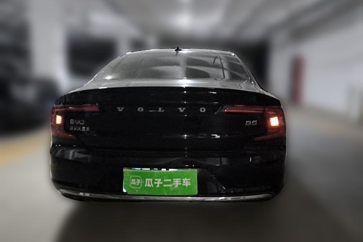 Used Volvo S90 2025 B5 Zhiyuan Luxury Edition Rear