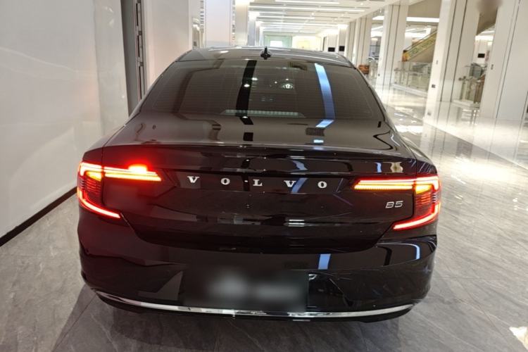 Used Volvo S90 2025 B5 Zhiyi Luxury Edition Rear