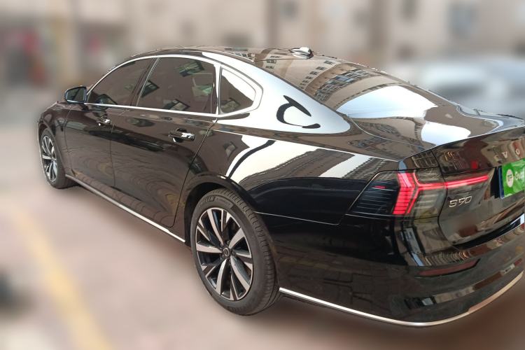 Used Volvo S90 2025 B5 Zhiyi Luxury Edition Rear Left 45 Deg