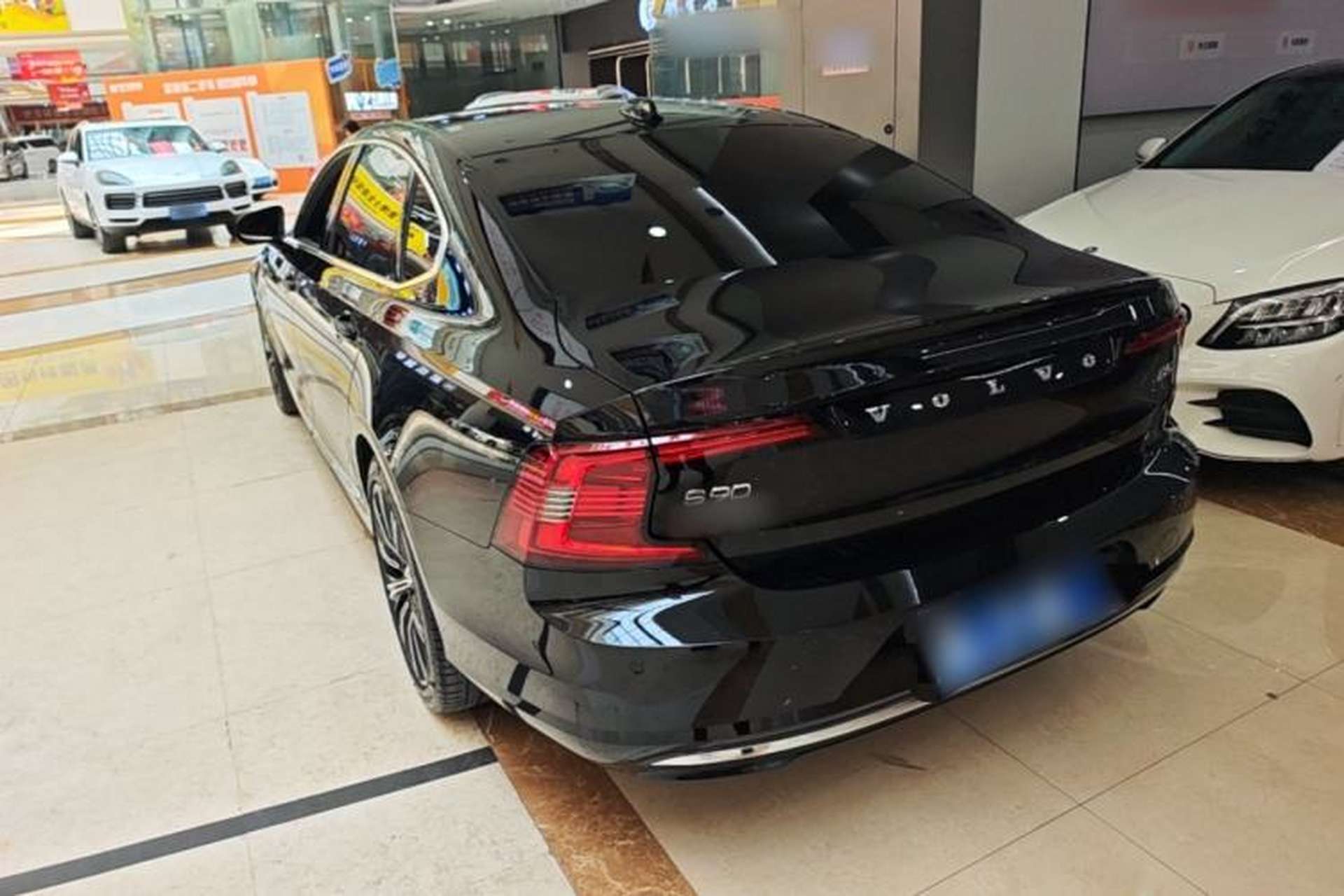 Used Volvo S90 2025 B5 Zhiya Luxury Edition Rear Left 45 Deg