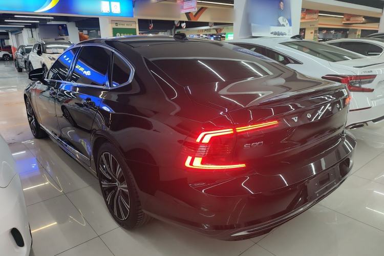 Used Volvo S90 2025 B5 Zhiyuan Luxury Edition Rear Left 45 Deg