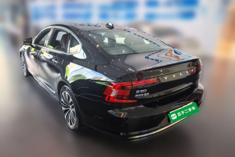 Used Volvo S90 2025 B5 Zhiyi Luxury Edition Rear Left 45 Deg