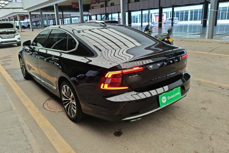Used Volvo S90 2025 B5 Zhiyi Luxury Edition Rear Left 45 Deg