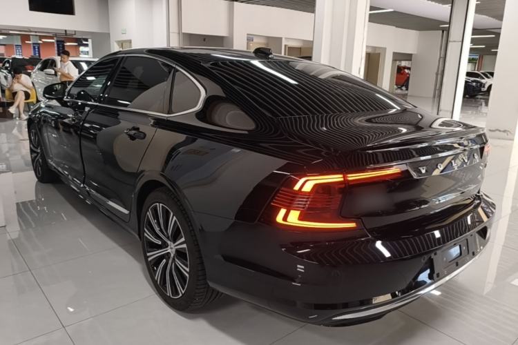 Used Volvo S90 2025 B5 Zhiyuan Luxury Edition Rear Left 45 Deg