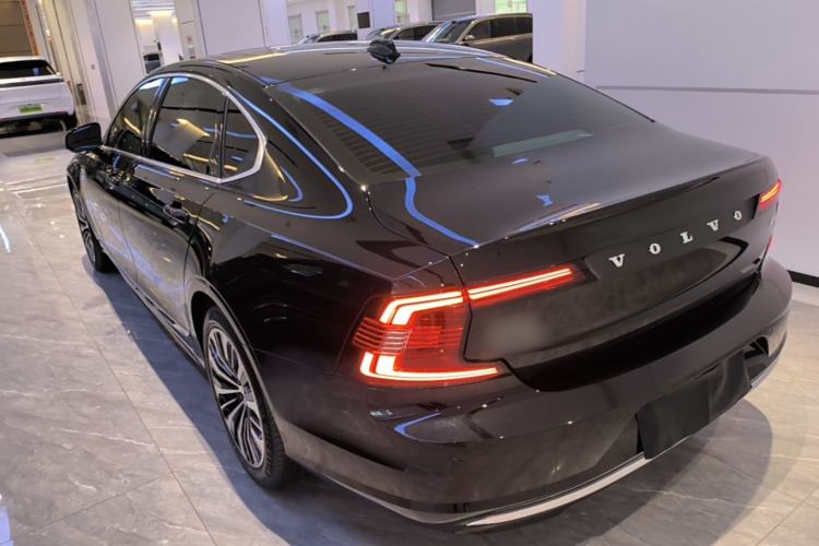 Used Volvo S90 2025 B5 Zhiyi Luxury Edition Rear Left 45 Deg