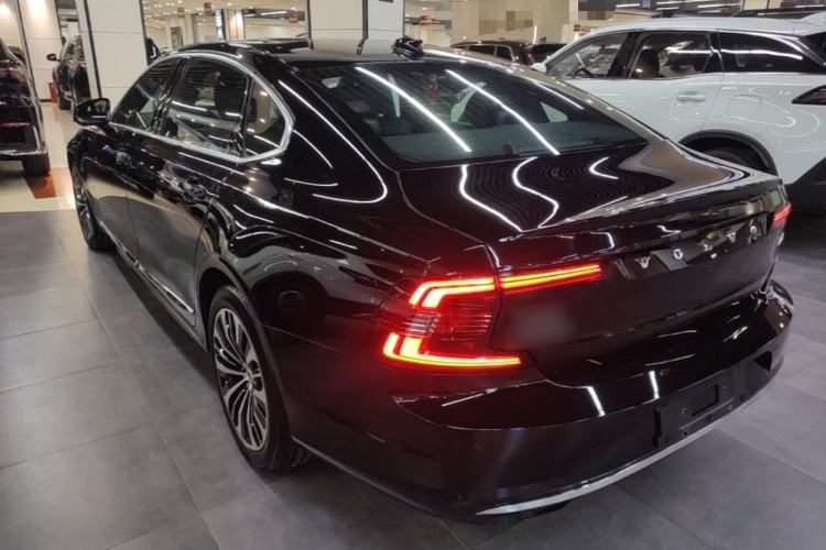 Used Volvo S90 2025 B5 Zhiyi Luxury Edition Rear Left 45 Deg